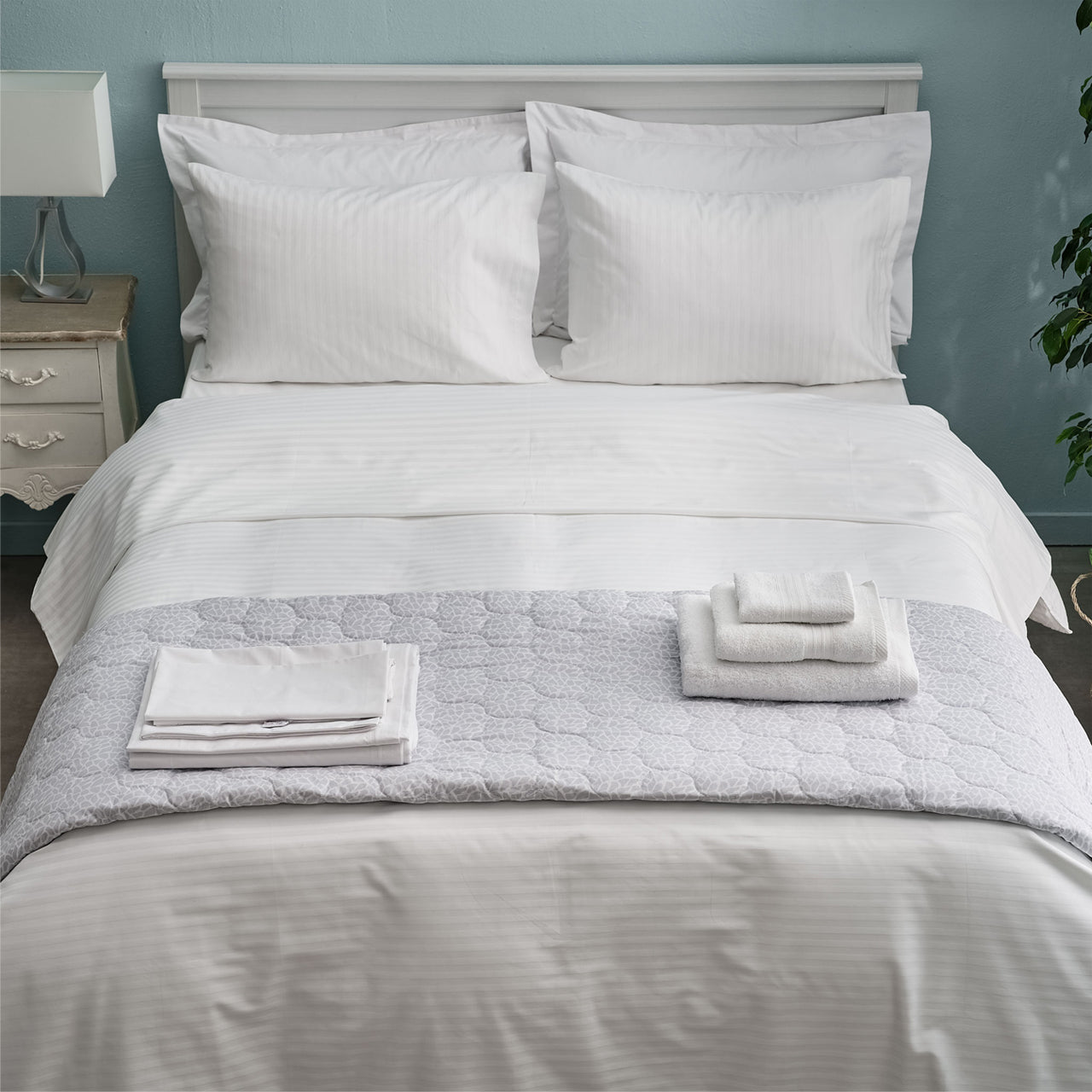 Σεντόνι Υπέρδιπλο με Λάστιχο 180x200+35εκ Satin Stripe Λευκό